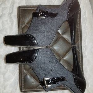 Stewart Weitzman Oxford Heel Bootie 8 1/2 M